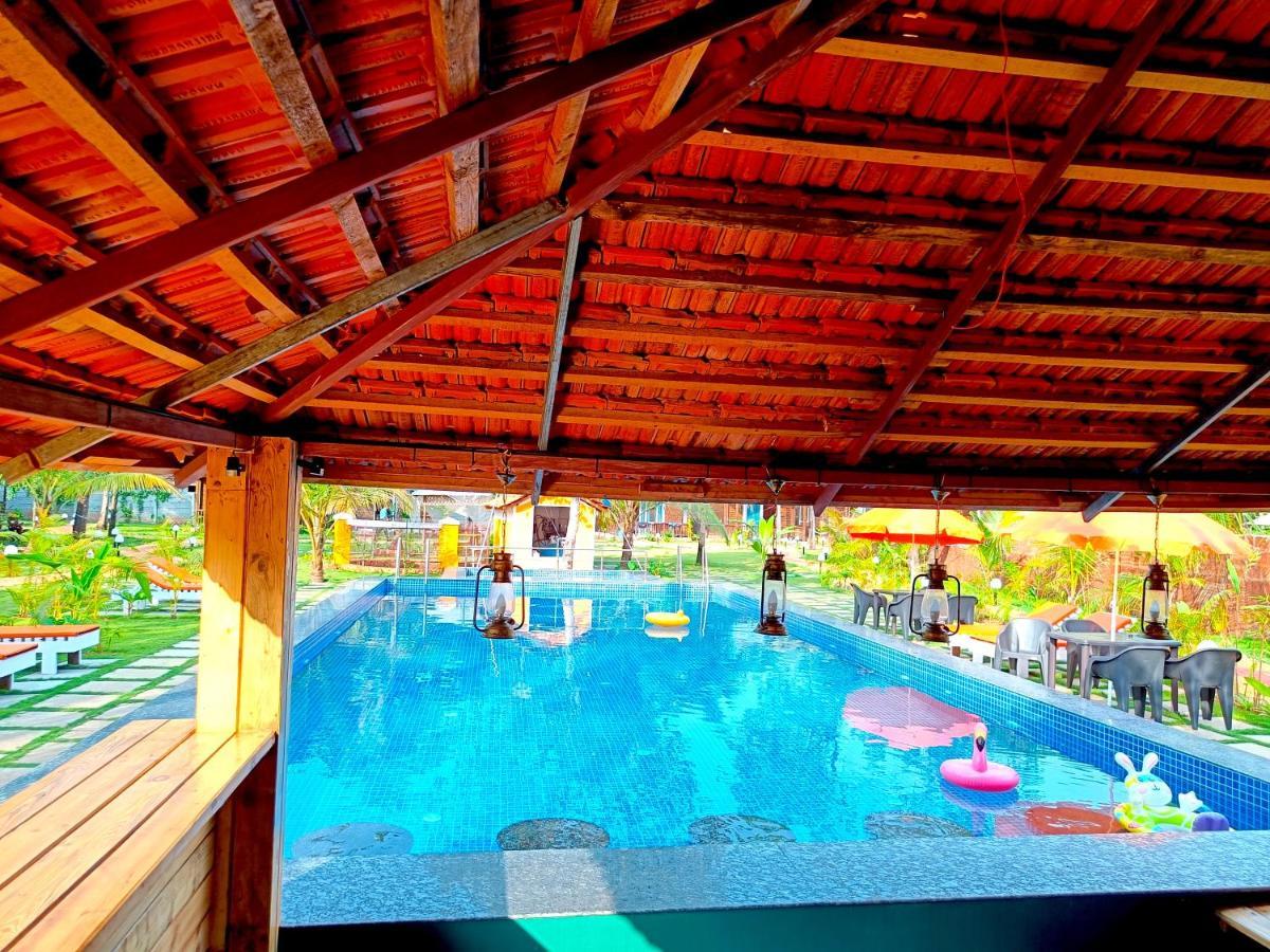 Coco Teros Resort Мандрем Экстерьер фото
